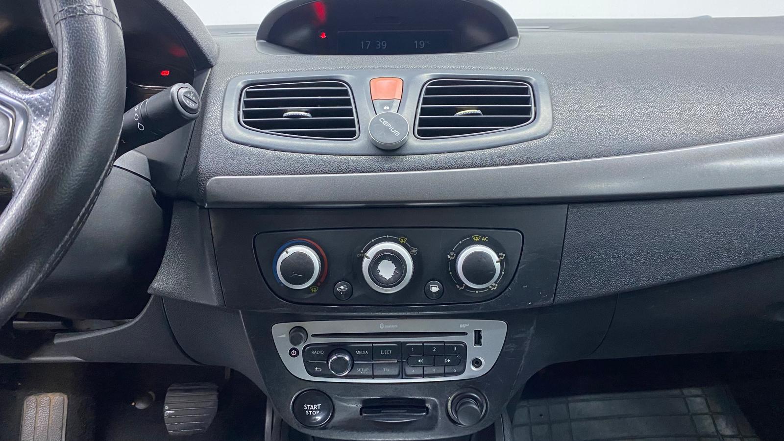 RENAULT FLUENCE 12